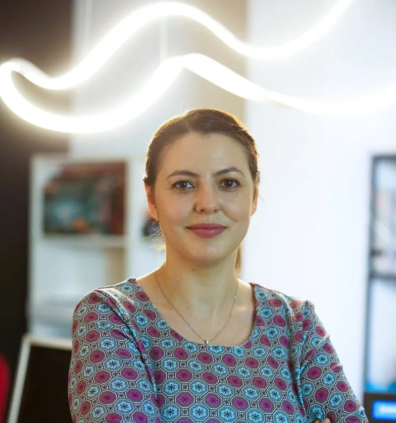 Ina Custură
